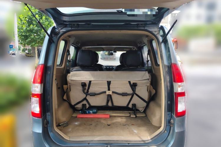 Used Wuling Hongguang 2010 1.4L Luxury Model Trunk
