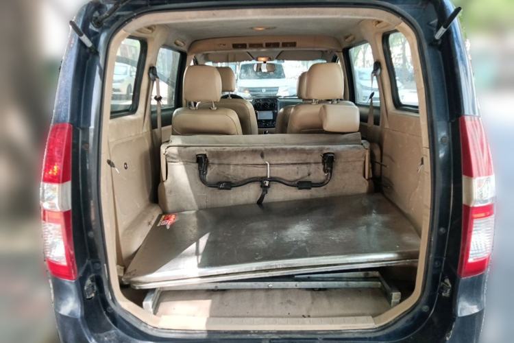 Used Wuling Hongguang 2010 1.4L Luxury Model Trunk