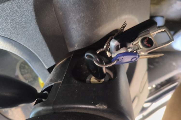 Used Wuling Hongguang 2010 1.2L Base Version China IV Standard Vehicle Key
