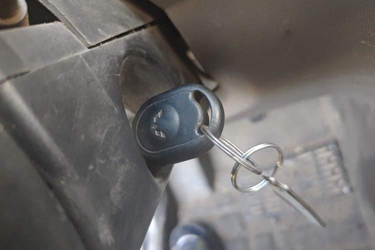 Used Wuling Hongguang 2010 1.2L Base Version China IV Standard Vehicle Key