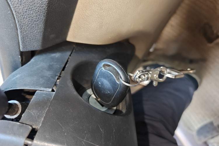 Used Wuling Hongguang 2010 1.4L Luxury Model Vehicle Key