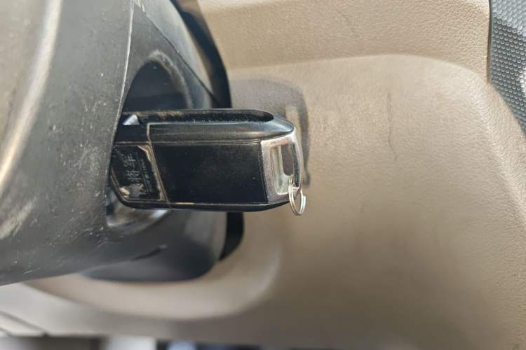 Used Wuling Hongguang 2010 1.2L Standard Version China IV Vehicle Key