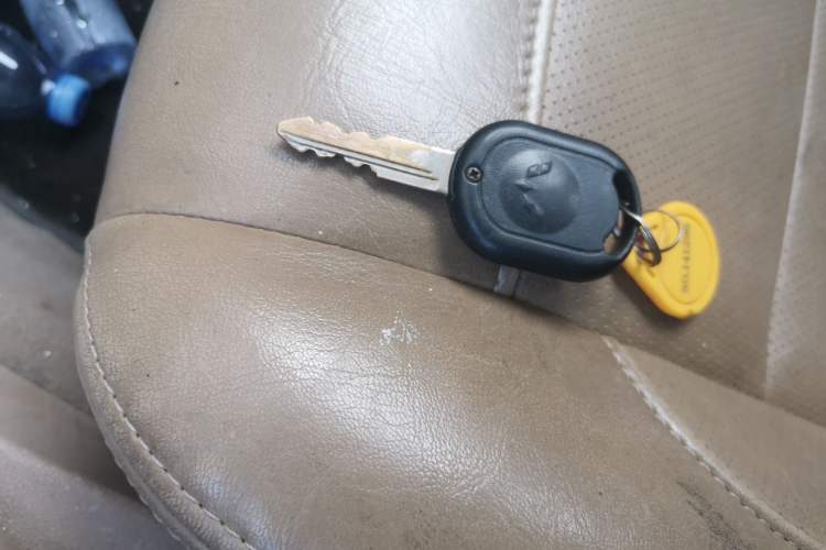 Used Wuling Hongguang 2010 1.4L Luxury Model Vehicle Key