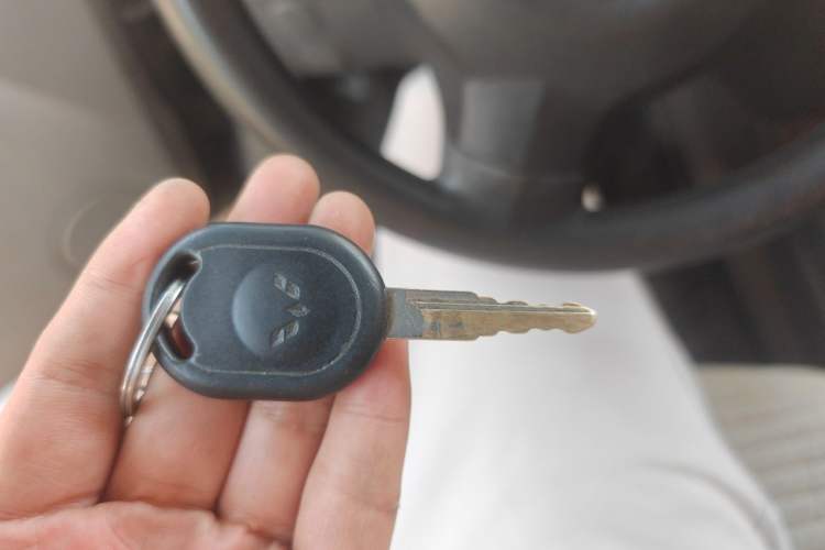 Used Wuling Hongguang 2010 1.2L Base Version China IV Standard Vehicle Key