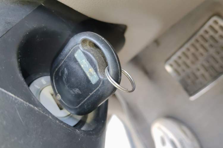 Used Wuling Hongguang 2010 1.4L Standard Version Vehicle Key