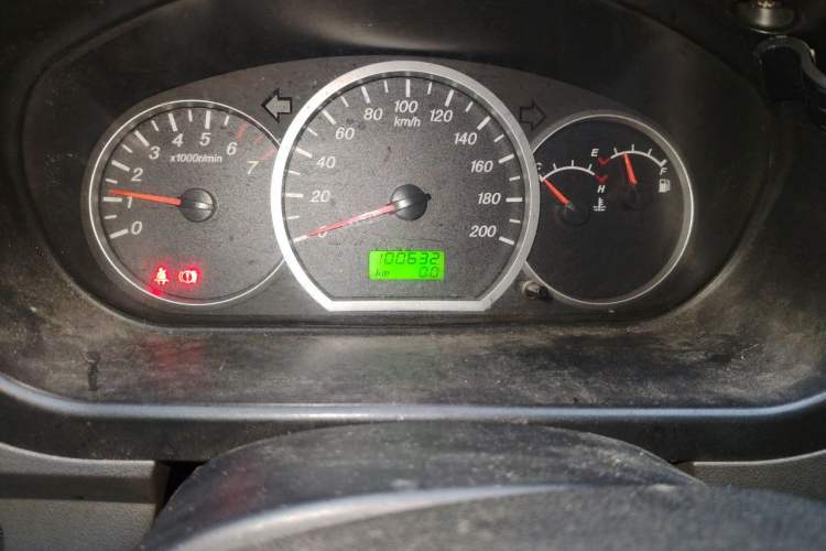 Used Wuling Hongguang 2010 1.2L Base Version China IV Standard Odometer Close Up