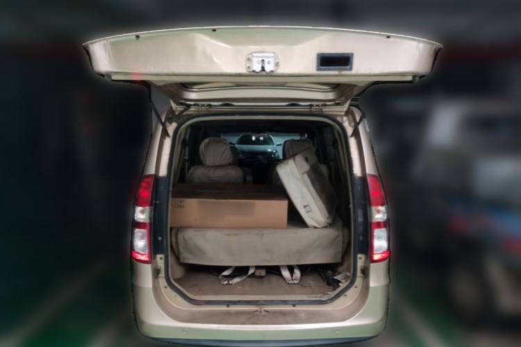 Used Wuling Hongguang 2010 1.4L Luxury Model Trunk