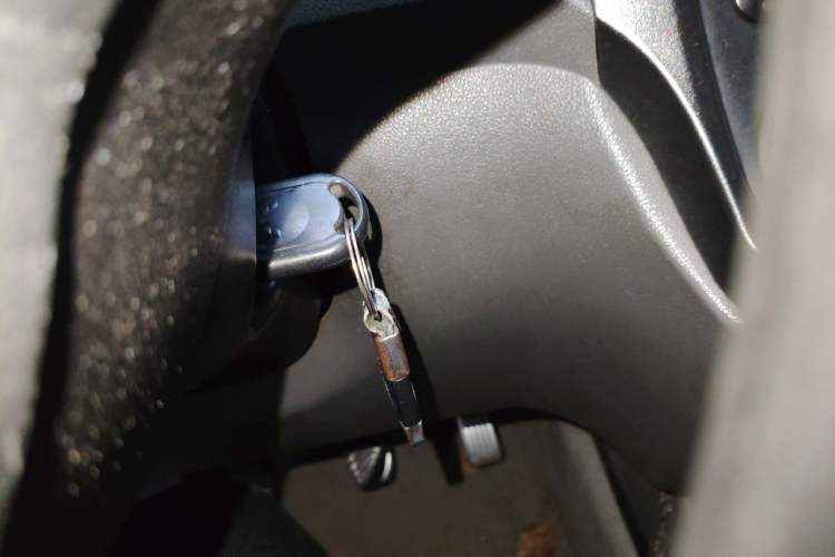 Used Wuling Hongguang 2010 1.2L Base Version China IV Standard Vehicle Key