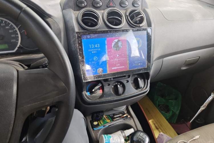 Used Wuling Hongguang 2010 1.2L Base Version China IV Standard Audio And AC Panel