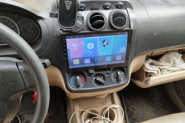 Used Wuling Hongguang 2010 1.4L Standard Version Audio And AC Panel