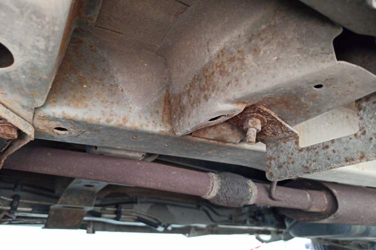 Used Wuling Hongguang 2010 1.4L Comfort Version Chassis Front Left