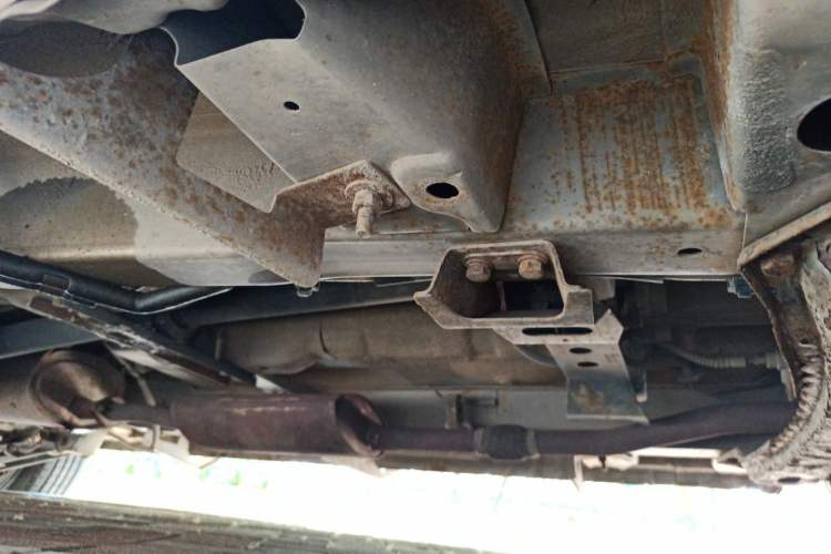 Used Wuling Hongguang 2010 1.4L Comfort Version Chassis Front Right