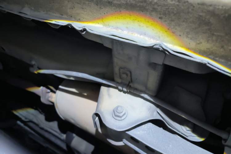 Used Wuling Hongguang 2010 1.4L Standard Version Chassis Rear Left