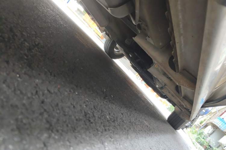 Used Wuling Hongguang 2010 1.4L Luxury Model Chassis Rear Right