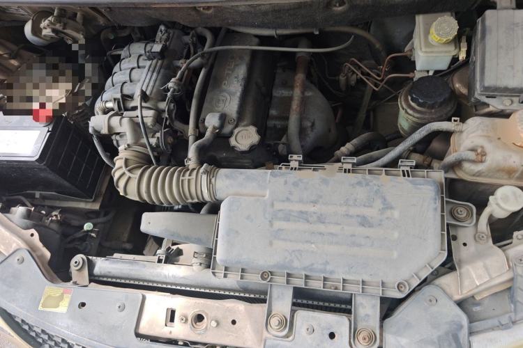 Used Wuling Hongguang 2010 1.2L Base Version China IV Standard Engine Bay