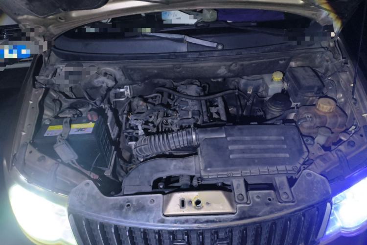 Used Wuling Hongguang 2010 1.4L Standard Version Engine Bay
