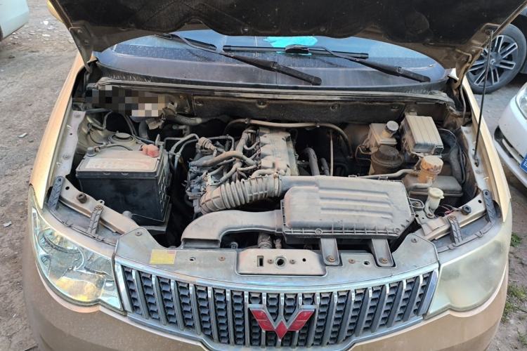 Used Wuling Hongguang 2010 1.4L Comfort Version Engine Bay