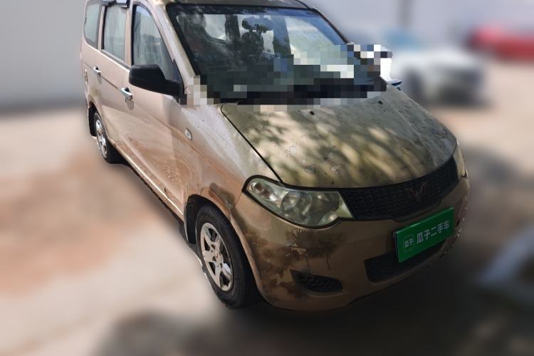 Used Wuling Hongguang 2010 1.2L Base Version China IV Standard Front Right 45 Deg