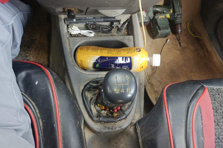 Used Wuling Hongguang 2010 1.2L Base Version China IV Standard Gear Lever