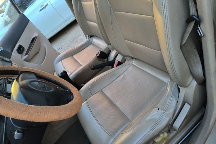 Used Wuling Hongguang 2010 1.4L Comfort Version Left Front Seat