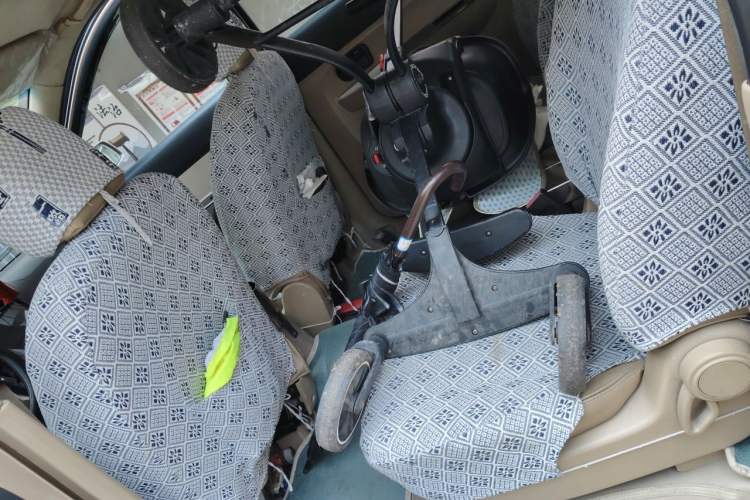 Used Wuling Hongguang 2010 1.4L Luxury Model Left Rear Seat