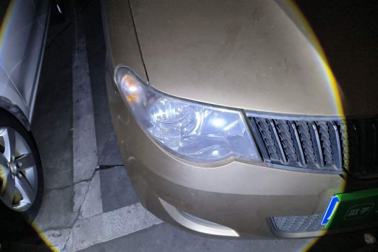 Used Wuling Hongguang 2010 1.4L Standard Version Right Front Headlight