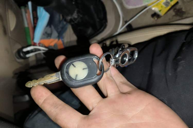 Used Wuling Hongguang 2010 1.4L Standard Version Vehicle Key