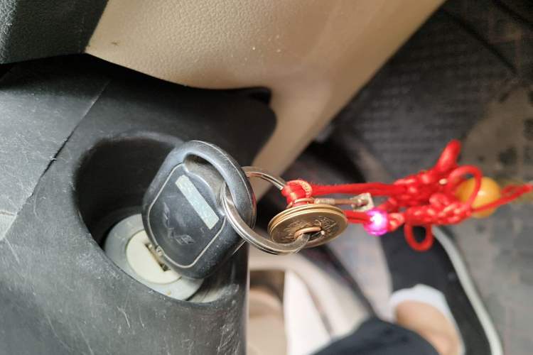 Used Wuling Hongguang 2010 1.4L Standard Version Vehicle Key