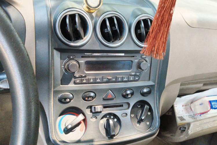 Used Wuling Hongguang 2010 1.2L Comfort Edition China IV Audio And AC Panel