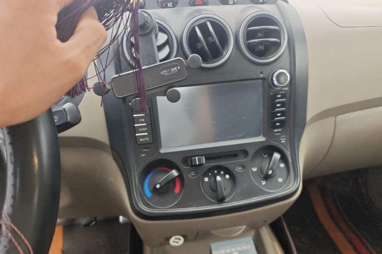 Used Wuling Hongguang 2010 1.2L Comfort Edition China IV Audio And AC Panel