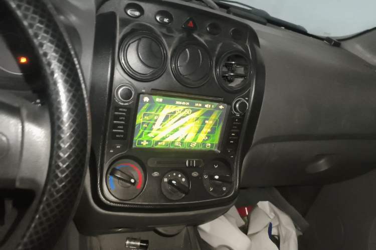 Used Wuling Hongguang 2010 1.2L Base Version China IV Standard Audio And AC Panel