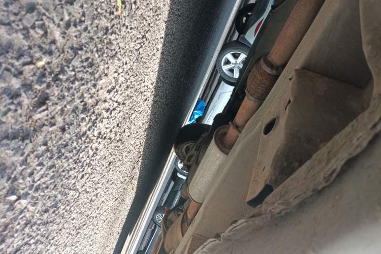 Used Wuling Hongguang 2010 1.4L Luxury Model Chassis Front Left
