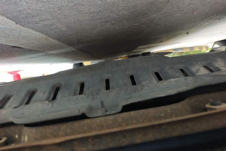 Used Wuling Hongguang 2010 1.4L Standard Version Chassis Front
