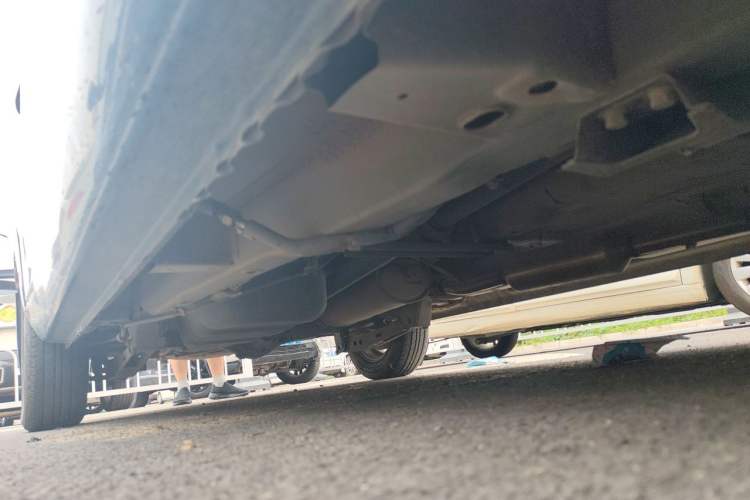 Used Wuling Hongguang 2010 1.2L Comfort Edition China IV Chassis Front Right