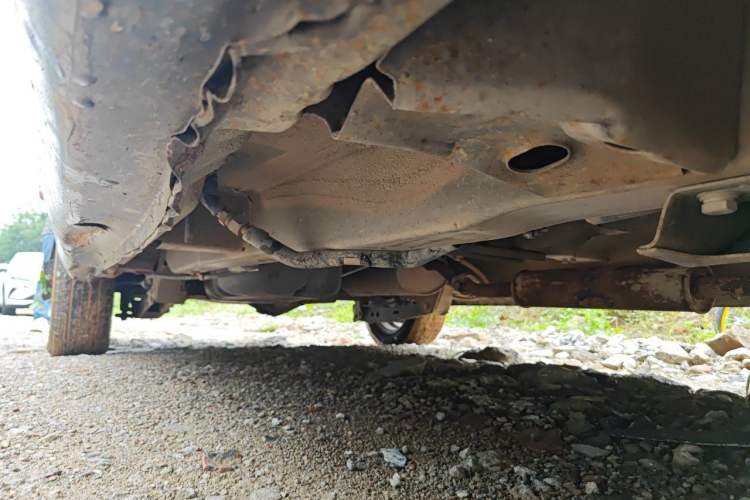Used Wuling Hongguang 2010 1.2L Standard Version China IV Chassis Front Right