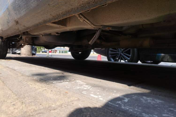 Used Wuling Hongguang 2010 1.4L Luxury Model Chassis Front Right