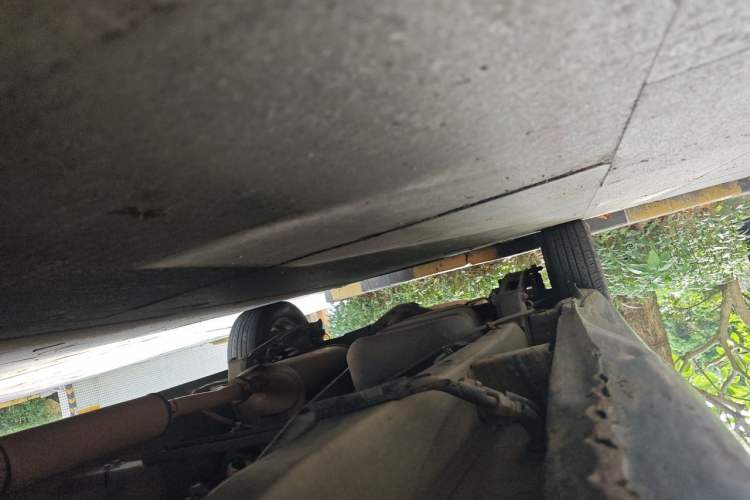 Used Wuling Hongguang 2010 1.4L Standard Version Chassis Front Right