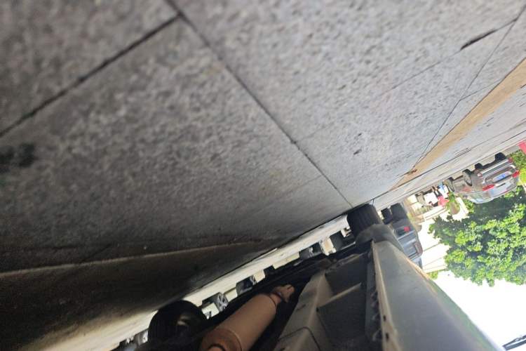Used Wuling Hongguang 2010 1.4L Standard Version Chassis Rear Left