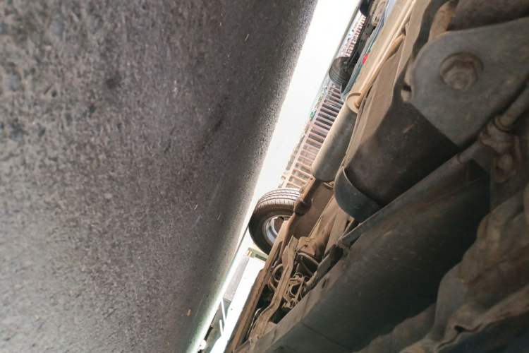 Used Wuling Hongguang 2010 1.4L Luxury Model Chassis Rear Right