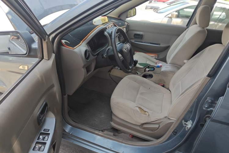 Used Wuling Hongguang 2010 1.4L Standard Version Driver Seat