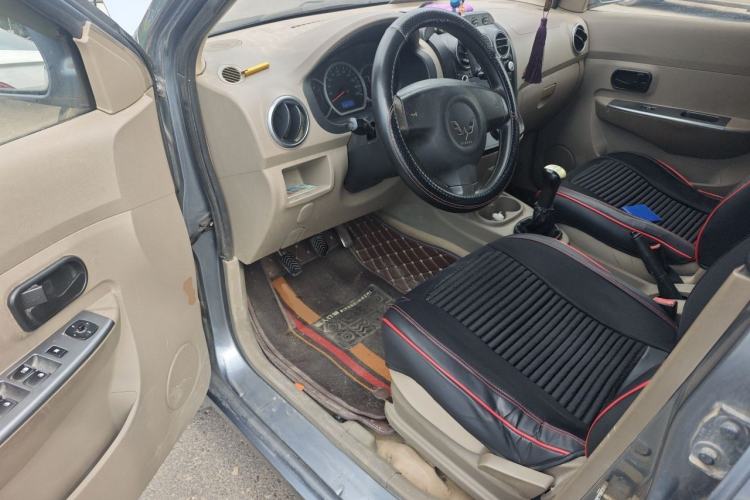 Used Wuling Hongguang 2010 1.2L Comfort Edition China IV Driver Seat