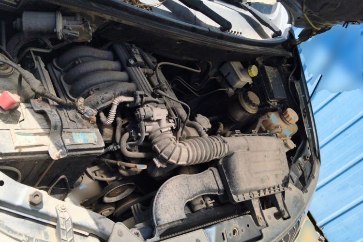 Used Wuling Hongguang 2010 1.2L Comfort Edition China IV Engine Bay