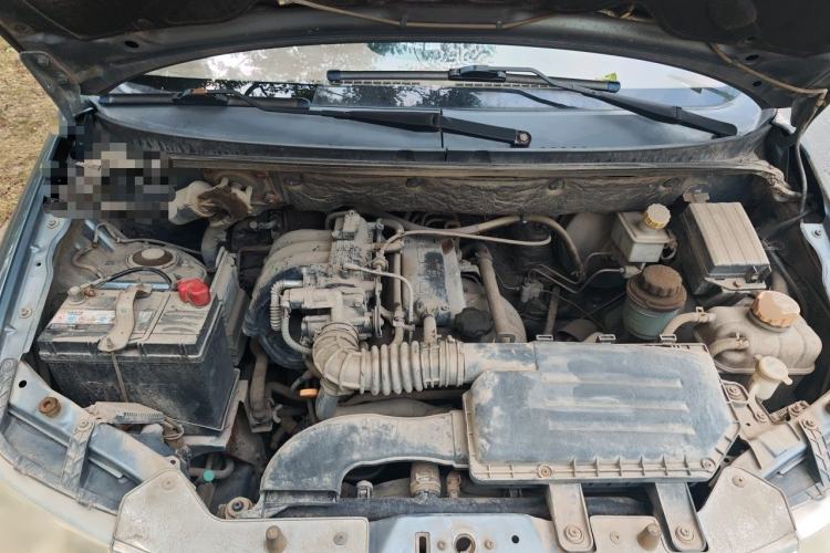 Used Wuling Hongguang 2010 1.2L Standard Version China IV Engine Bay