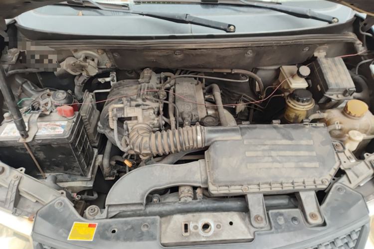 Used Wuling Hongguang 2010 1.2L Base Version China IV Standard Engine Bay