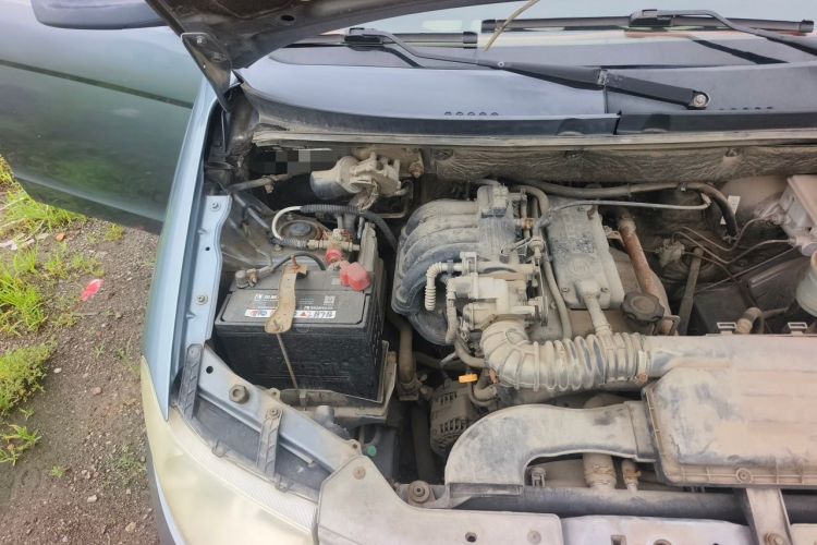 Used Wuling Hongguang 2010 1.2L Standard Version China IV Engine Bay Right