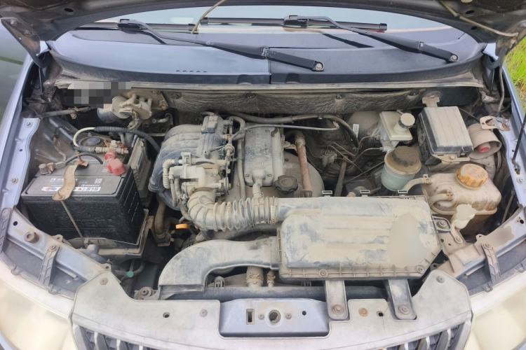 Used Wuling Hongguang 2010 1.2L Standard Version China IV Engine Bay