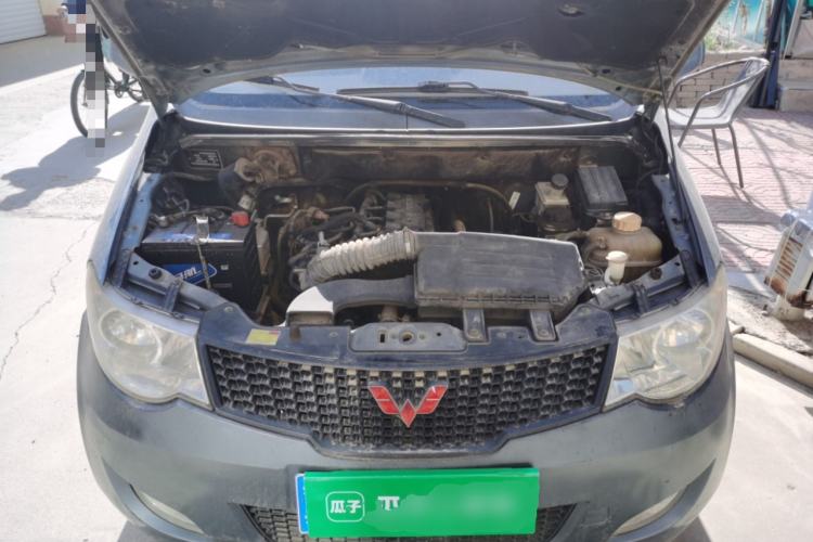 Used Wuling Hongguang 2010 1.4L Standard Version Engine Bay
