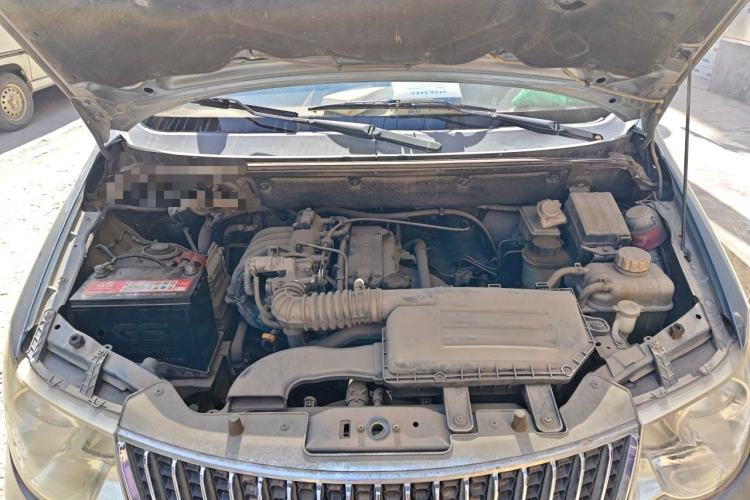 Used Wuling Hongguang 2010 1.2L Comfort Edition China IV Engine Bay