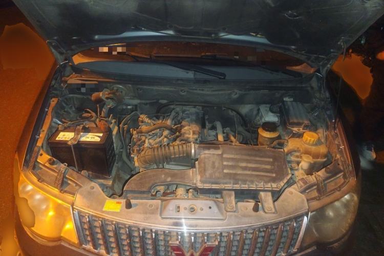 Used Wuling Hongguang 2010 1.4L Luxury Model Engine Bay