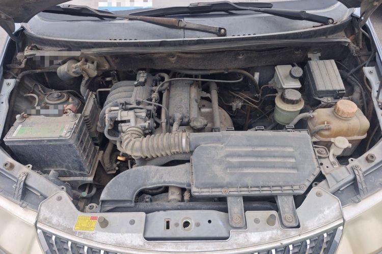 Used Wuling Hongguang 2010 1.2L Comfort Edition China IV Engine Bay